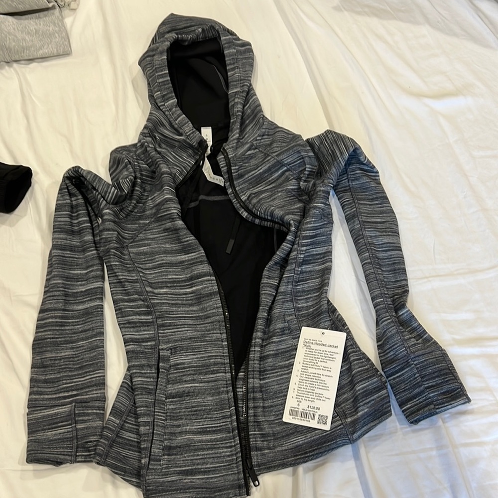 NWT lululemon. Define hooded jacket.